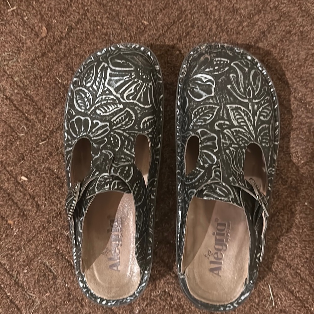 Worn few times